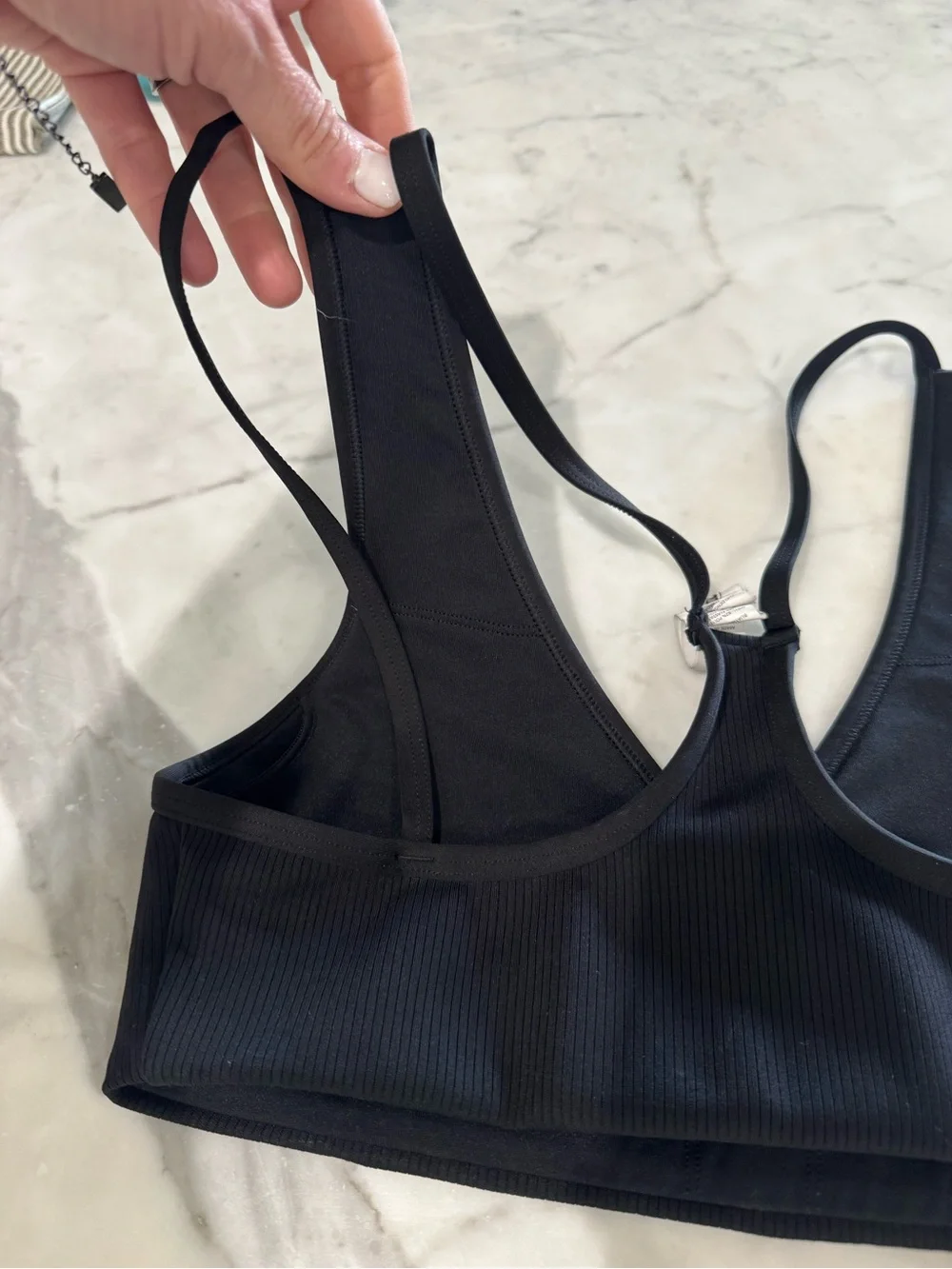 Alo Yoga Airlift Jump Start Ribbed Bra in Black Size Small